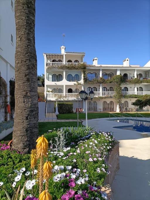 2Br+1Bthr Precioso Apartamento Con Vistas Al Mar Mijas Exterior photo